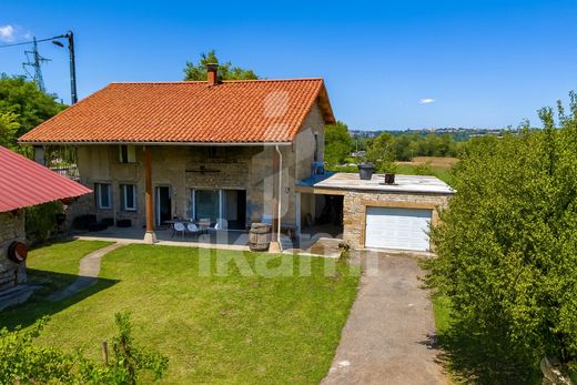 Luxury home in Bourgoin-Jallieu, Isère