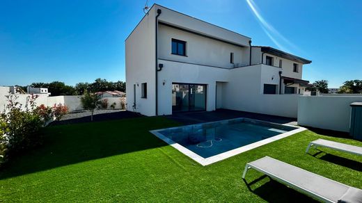 Villa in Pollestres, Pyrénées-Orientales