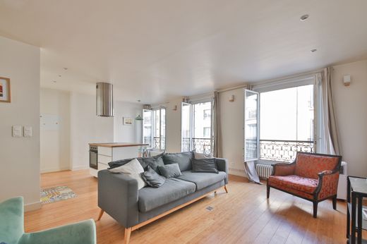 Apartment in Neuilly-sur-Seine, Hauts-de-Seine
