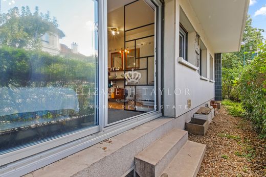 Apartment / Etagenwohnung in Le Vésinet, Yvelines