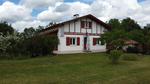 Элитный дом, Hasparren, Pyrénées-Atlantiques