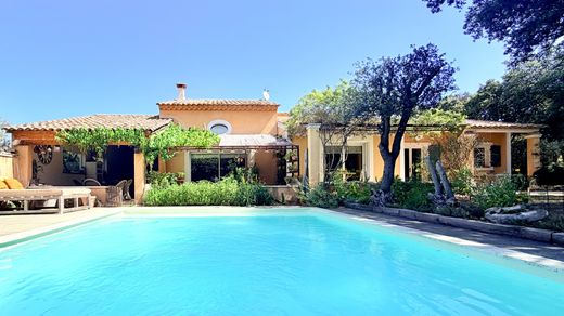Villa a Uzès, Gard