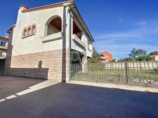 Casa di lusso a Argeles, Pirenei Orientali