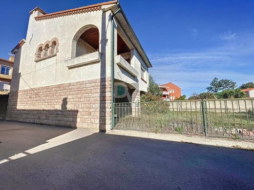 Maison de luxe à Argelès, Pyrénées-Orientales