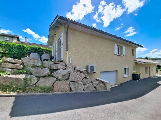 Luxury home in Vourles, Rhône