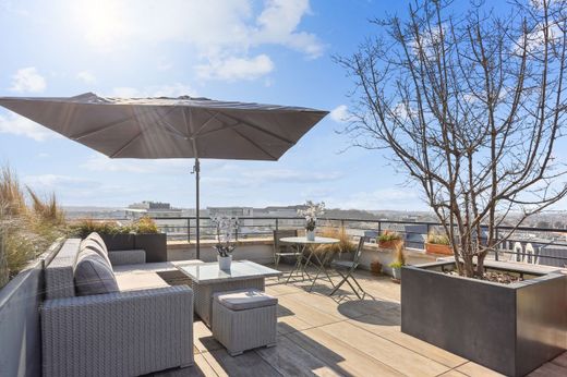 Apartment / Etagenwohnung in Clamart, Hauts-de-Seine