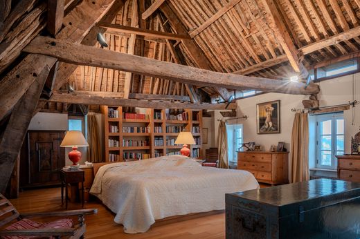 Luxus-Haus in Granville, Manche