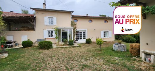 Luxe woning in La Côte-Saint-André, Isère