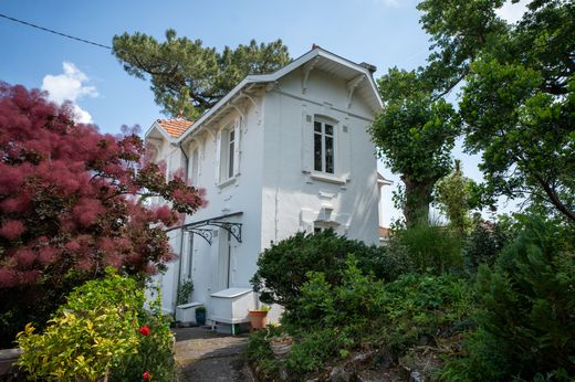 Luxus-Haus in Arcachon, Gironde