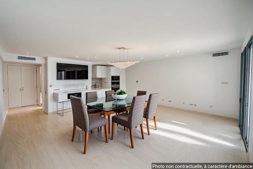 Apartment / Etagenwohnung in Bonifacio, Südkorsika