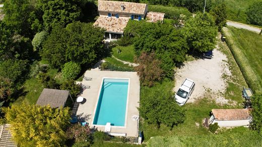 빌라 / Malaucène, Vaucluse