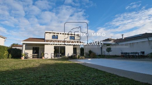 Luxus-Haus in Guilherand-Granges, Ardèche