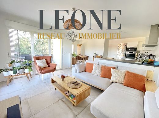 Apartament w Orliénas, Rhône