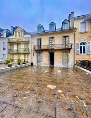 Luxe woning in Bagnères-de-Bigorre, Hautes-Pyrénées