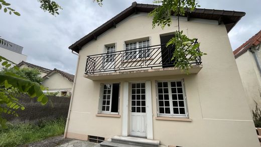 Luxury home in Neuilly-sur-Marne, Seine-Saint-Denis