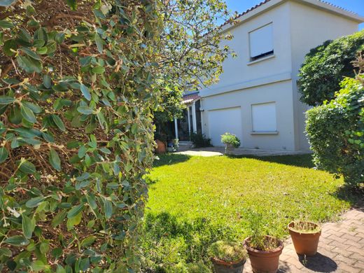Luxury home in Narbonne, Aude