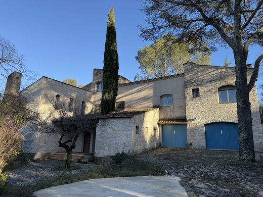 Вилла, Ним, Gard