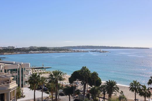 カンヌ, Alpes-Maritimesのアパートメント