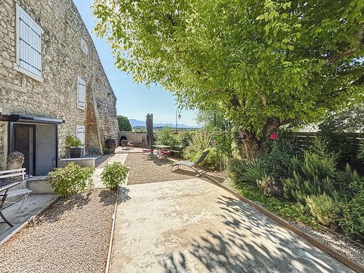Luxury home in Grignan, Drôme