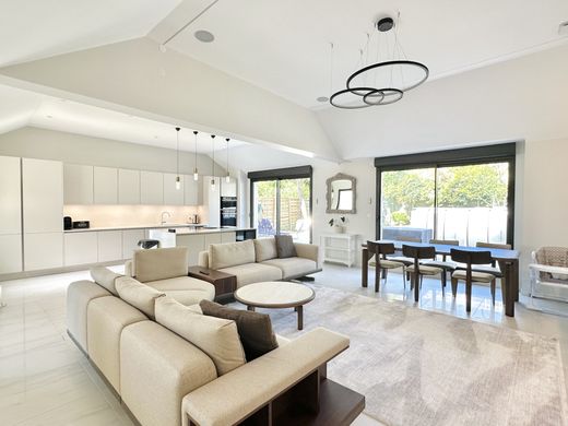 منزل ﻓﻲ Orgeval, Yvelines