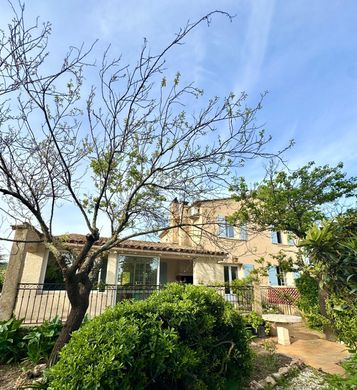 Luxury home in Grimaud, Var