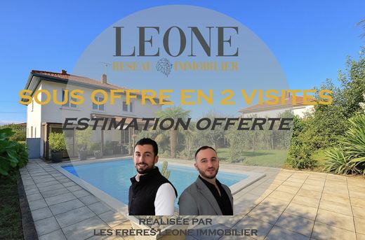 호화 저택 / Oullins, Rhône