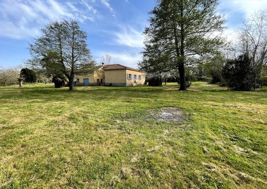 Luxe woning in San-Giuliano, Upper Corsica