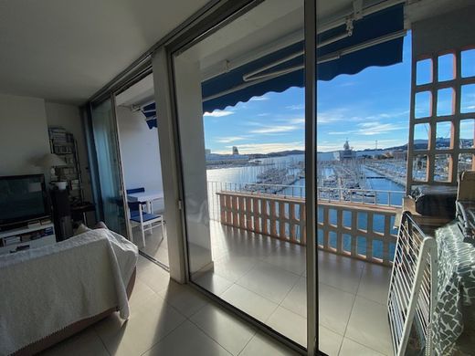 Apartament w Tulon, Var