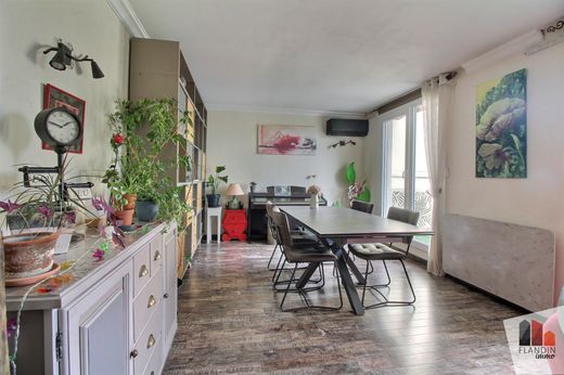 Apartment / Etagenwohnung in Lyon, Rhône