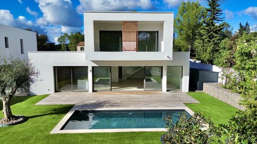 Вилла, Saint-Clément-de-Rivière, Hérault