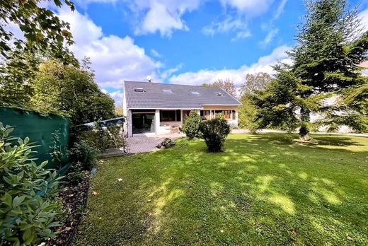 Casa di lusso a Fublaines, Seine-et-Marne