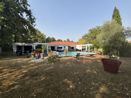 호화 저택 / Carbon-Blanc, Gironde