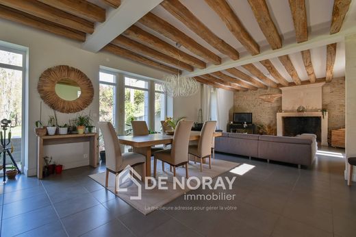 Luxury home in Saint-Georges-sur-Cher, Loir-et-Cher