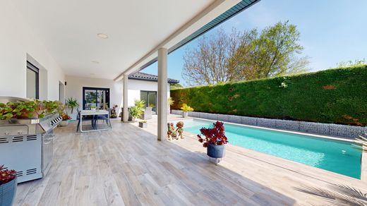 Villa in Auterive, Upper Garonne