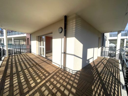 Apartamento - Ferney-Voltaire, Ain