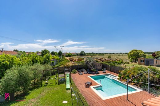 Вилла, La Salvetat-Saint-Gilles, Upper Garonne