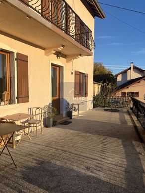 Luxury home in Valserhône, Ain