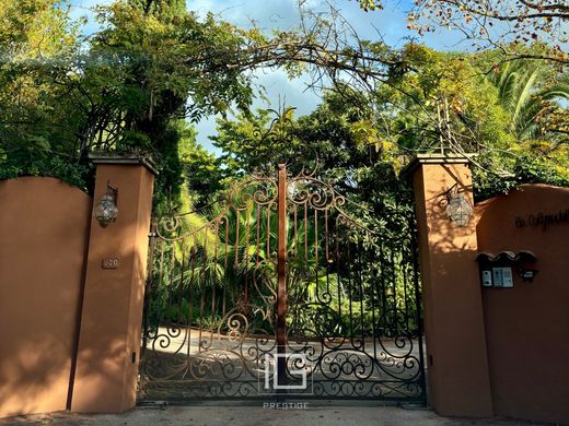 Luxury home in La Cadière-d'Azur, Var