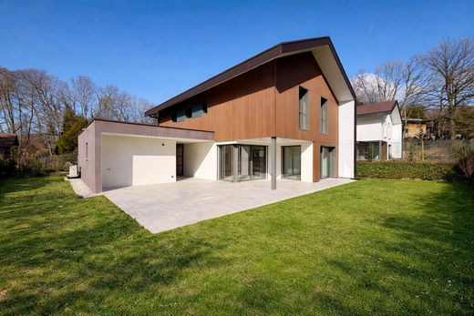 Luxus-Haus in Cruseilles, Haute-Savoie