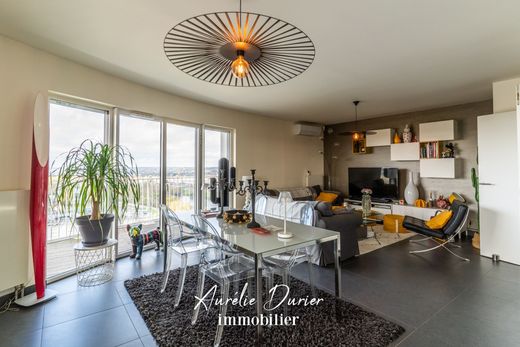 Apartment in Tours, Indre and Loire