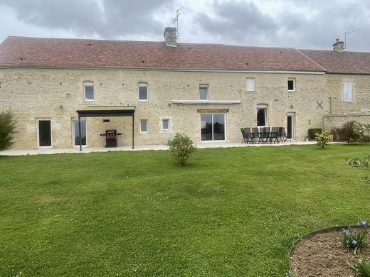 Maison de luxe à Ernes, Calvados