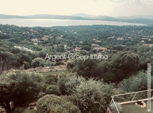 호화 저택 / 그리모드, Var