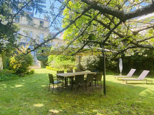 Apartment in Bordeaux, Gironde