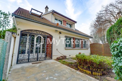 Luxury home in Antony, Hauts-de-Seine