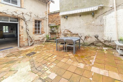 Luxury home in Montauban, Tarn-et-Garonne