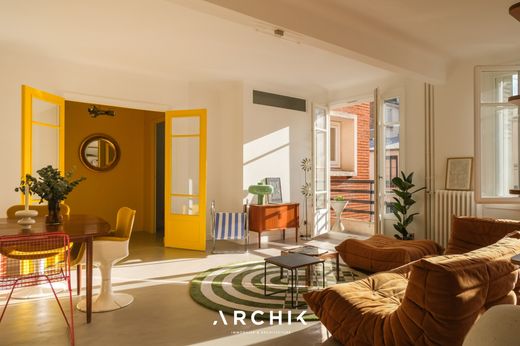 Apartment in Monceau, Courcelles, Ternes, Paris