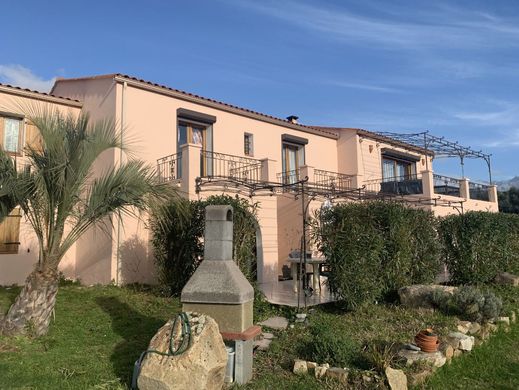 Maison de luxe à Lumio, Haute-Corse