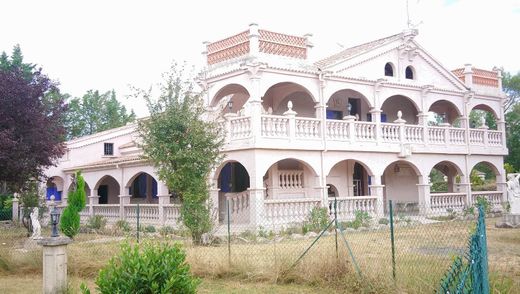 Maison de luxe à Rocbaron, Var