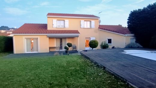 Luxe woning in Monistrol-sur-Loire, Haute-Loire