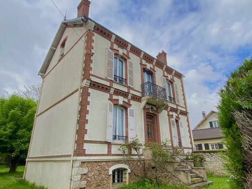 Элитный дом, Montereau-Fault-Yonne, Seine-et-Marne
